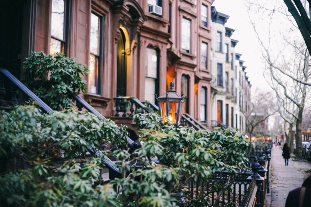 385 Life Brownstone, Movies with Beautiful Blissful Homes
